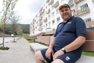 O experiente atirador Rodrigo Bastos, que participou pela primeira vez dos Jogos Pan-americanos há 24 anos, em Indianápolis, nos Estados Unidos, aprovou a estrutura montada pelo Comitê Olímpico Brasileiro dentro da Vila Pan-americana / Foto: Gaspar Nóbrega/Inovafoto/COB